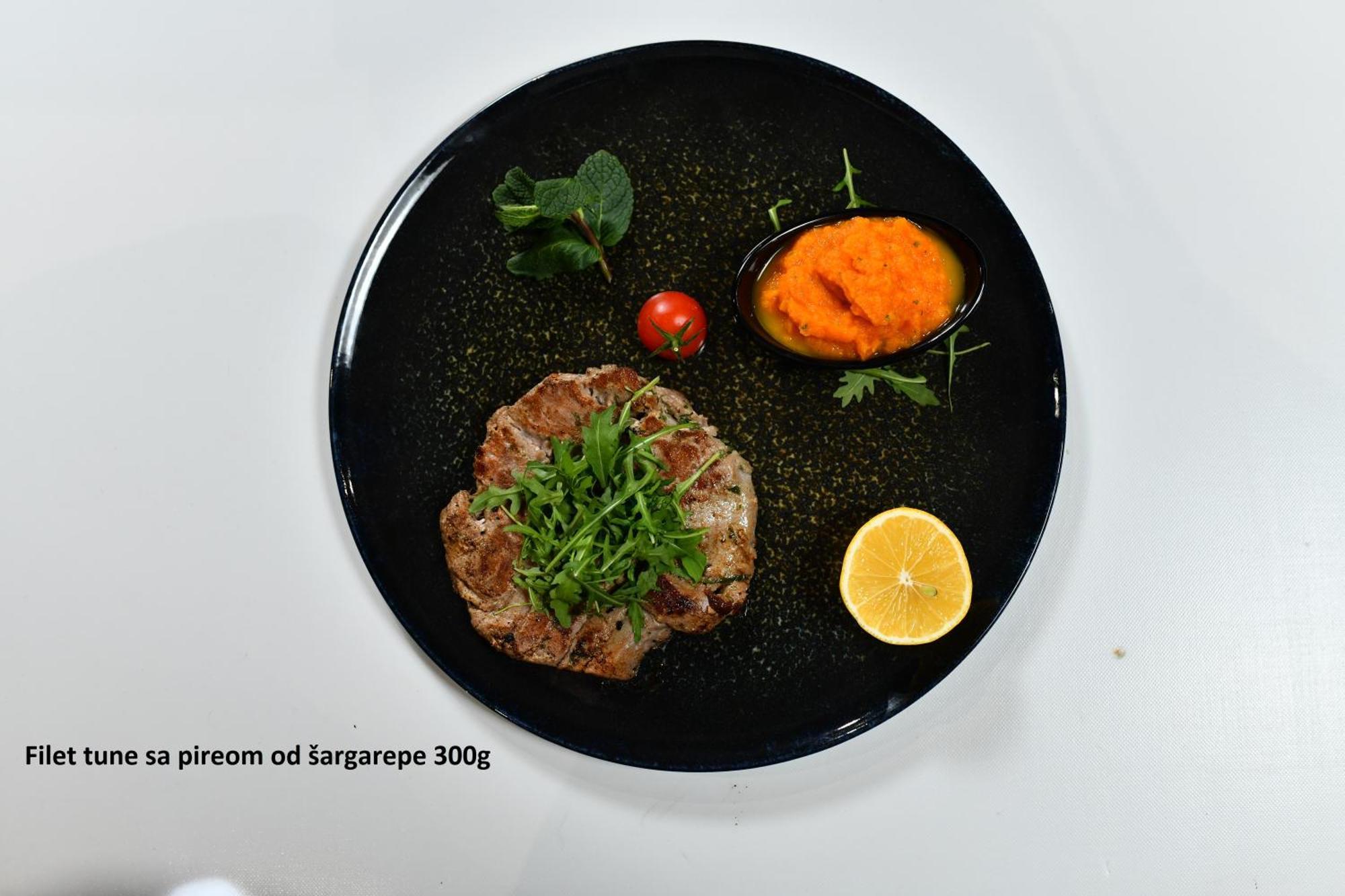 Hotel Zeneva Lux ครากูเยวัตส์ ภายนอก รูปภาพ